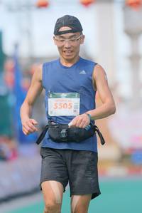 BIB: 5505, 109
                            <button type="button" onclick="openModal(21760240)" class="btn btn-primary btn-sm float-right btn-popup" data-toggle="modal" data-target=".modal-high-quality">
                        <i class="fas fa-shopping-cart"></i> Add to Cart
                    </button>
                                            <button type="button" onclick="isThisMe(21760240, true)" class="btn btn-success btn-sm float-right btn-popup btn-isme hidden" data-toggle="tooltip" data-placement="bottom" title="นี่คือรูปของคุณใช่ไหม คลิกที่นี่เพื่อเอาเข้าอัลบั้ม">
                        <i class="fas fa-plus"></i> Add to album
                    </button>
                    <button type="button" onclick="isThisMe(21760240, false)" class="btn btn-warning btn-sm float-right btn-popup btn-isnotme hidden">
                        <i class="fas fa-ban"></i> Remove from album
                    </button>